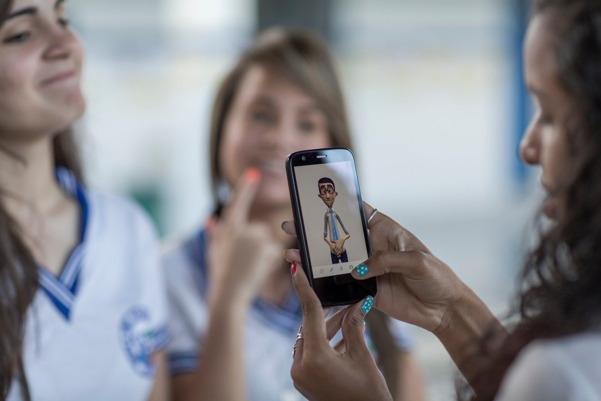 Hand Talk Translator - The ASL Translator