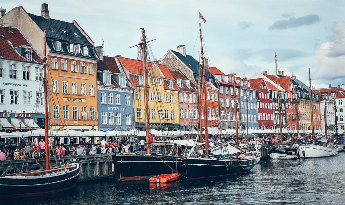 10 Places In The World Where People Can't Call Uber