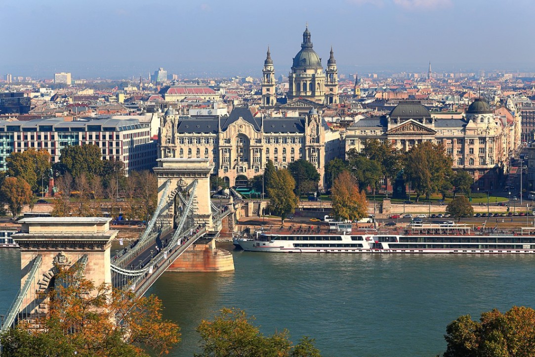 10 Places In The World Where People Can't Call Uber